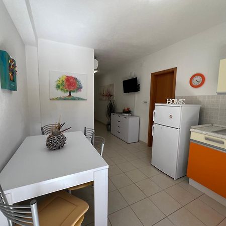 Apartment Viola ซูเปตาร์ ภายนอก รูปภาพ