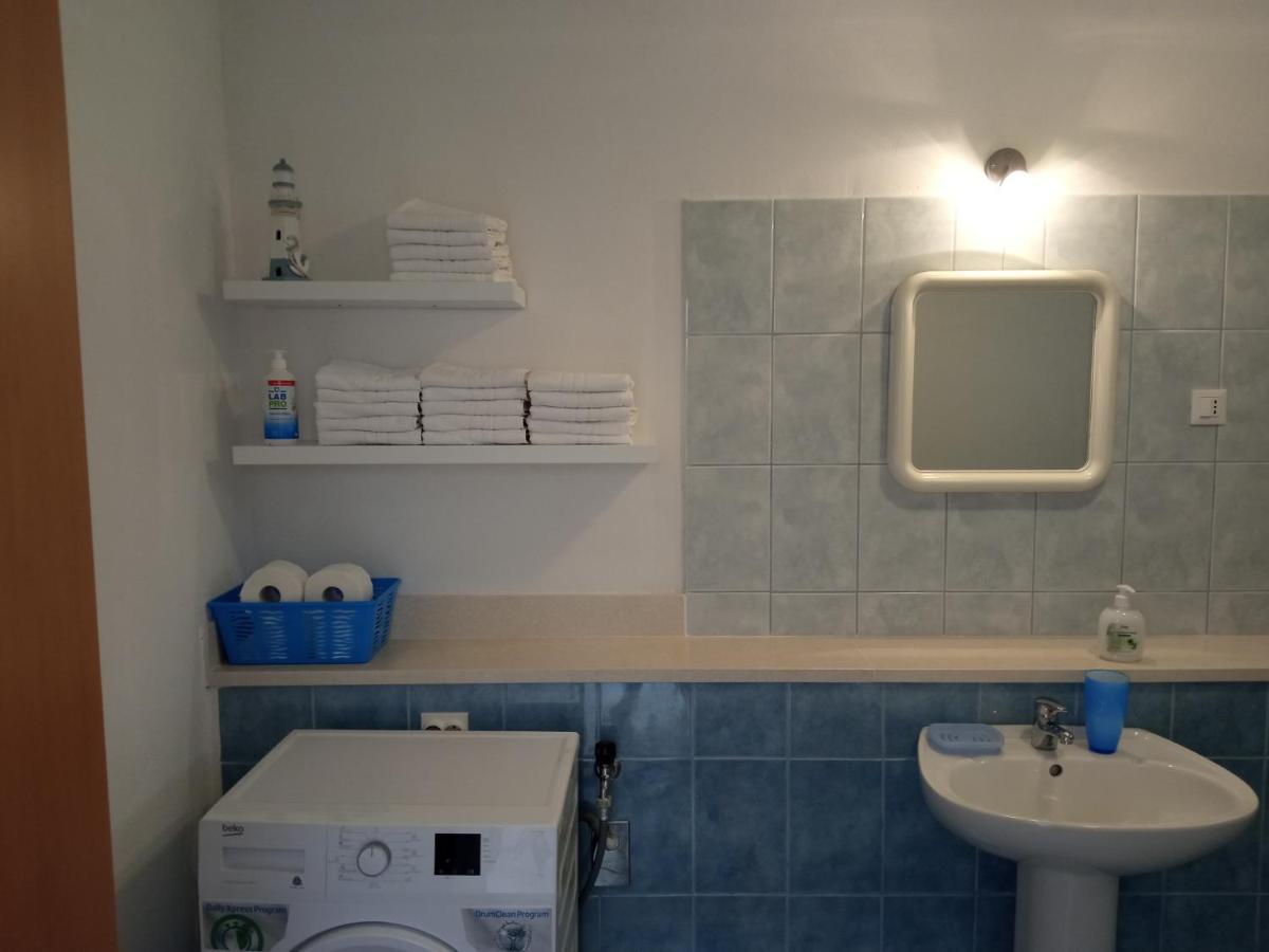 Apartment Viola ซูเปตาร์ ภายนอก รูปภาพ