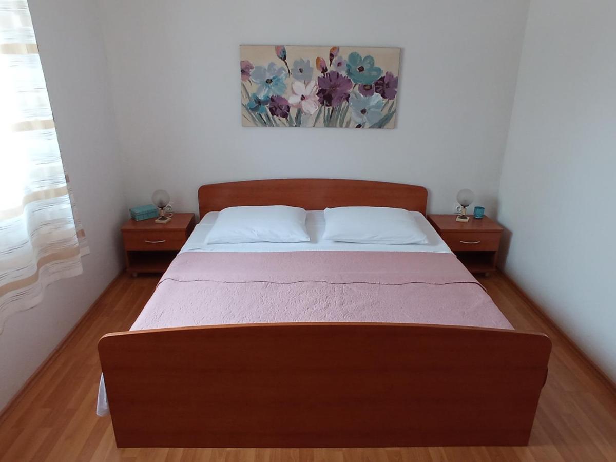 Apartment Viola ซูเปตาร์ ภายนอก รูปภาพ