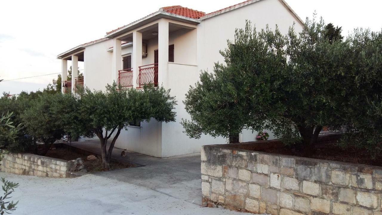 Apartment Viola ซูเปตาร์ ภายนอก รูปภาพ